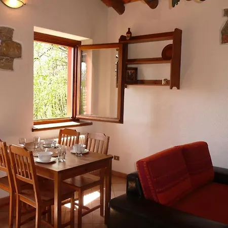 Barna Sleeps 6 Pool * 플레시오